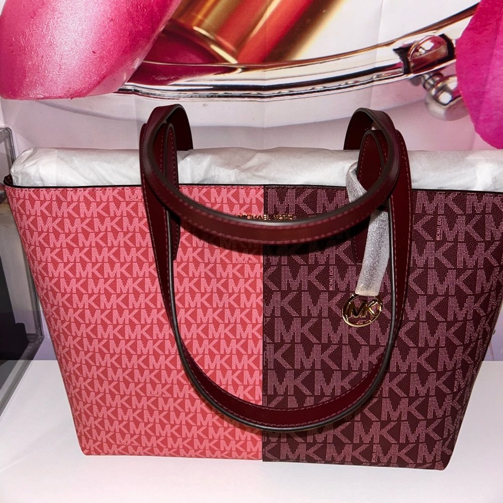 Michael Kors Tote/Shoulder Bag, NWT.